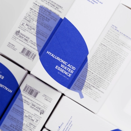 Isntree-Hyaluronic-Acid-Water-Essence-Moisturizing-Essence-with-Hyaluronic-Acid-50ml