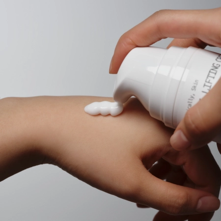 Logically-Skin-Multi-Lifting-Cream-Moisturizing-Face-Cream-with-Peptides-50ml