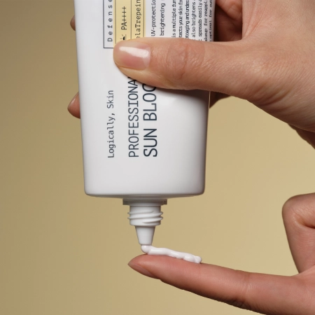 Logically-Skin-Professional-Sun-Block-SPF50-PA-Soothing-Face-Cream-with-Filter-70g