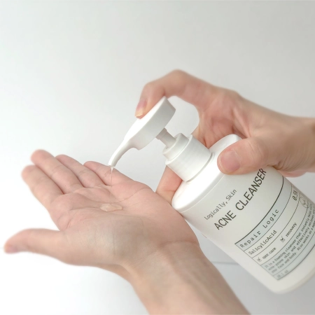 Logically, Skin – Acne Cleanser – Face and Body Cleansing Gel with Salicylic Acid – 300ml